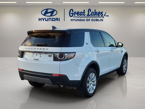 Used 2019 Land Rover Discovery Sport SE image 5
