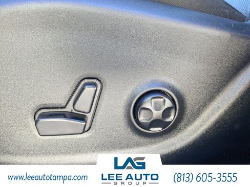 Used 2019 Jeep Cherokee Limited w/ Technology Group image 21