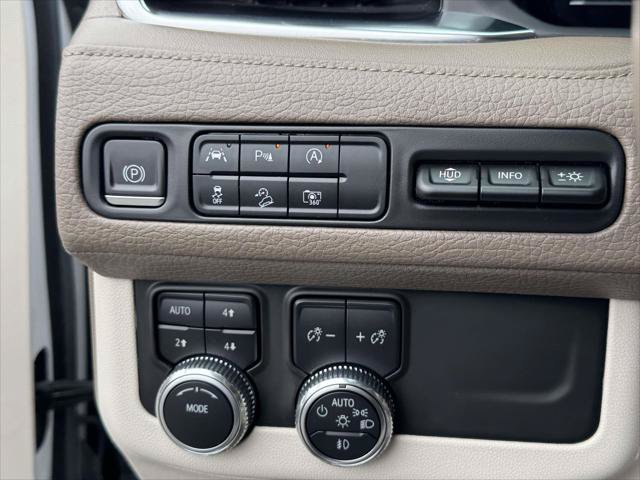 Used 2023 GMC Yukon Denali w/ LPO, Floor Liner Package AWD/4WD image 24