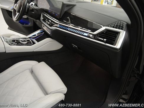Used 2024 BMW X6 M60i w/ Dynamic Handling Package image 21