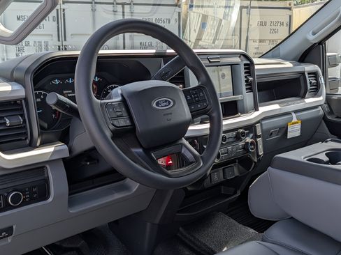 New 2026 Ford F250 XL w/ XL Off-Road Package image 22