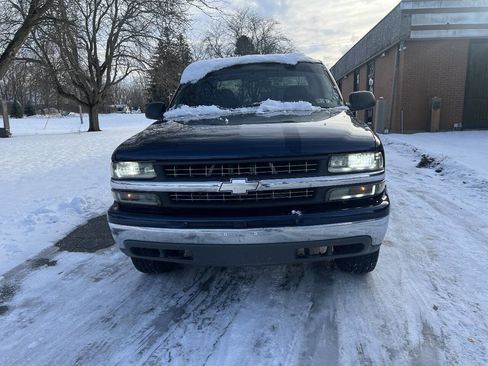 Used 2001 Chevrolet Silverado 1500 LT w/ Firm Ride Suspension Pkg image 2