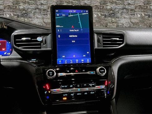 Used 2022 Ford Explorer ST w/ Equipment Group 401A image 9