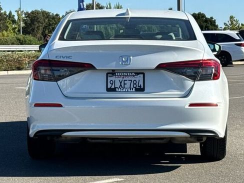 Used 2024 Honda Civic EX image 5
