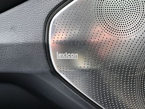 Used 2017 Genesis G90 3.3T Premium image 20