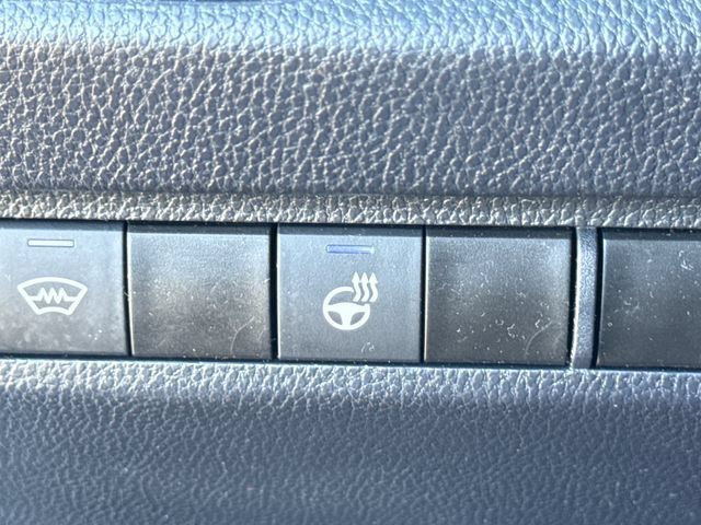 Used 2023 Toyota RAV4 XLE w/ XLE Grade Weather Package AWD/4WD image 32