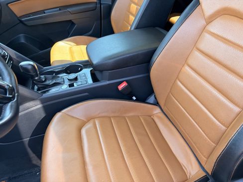 Used 2018 Volkswagen Atlas SEL Premium AWD/4WD image 18