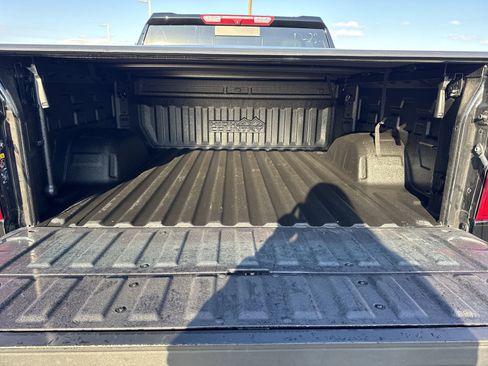 Used 2024 Chevrolet Silverado 1500 High Country w/ High Country Premium Package image 25