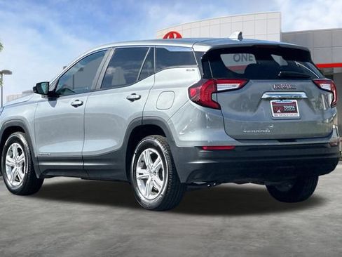 Used 2024 GMC Terrain SLE FWD image 6
