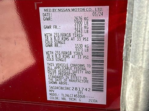 Used 2024 Nissan Pathfinder SV image 27