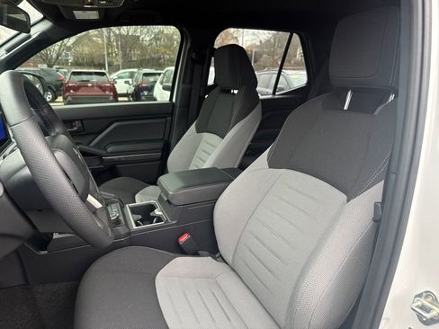 Used 2025 Toyota 4Runner TRD Off-Road image 14