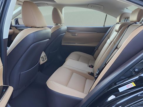 Used 2018 Lexus ES 350 image 11