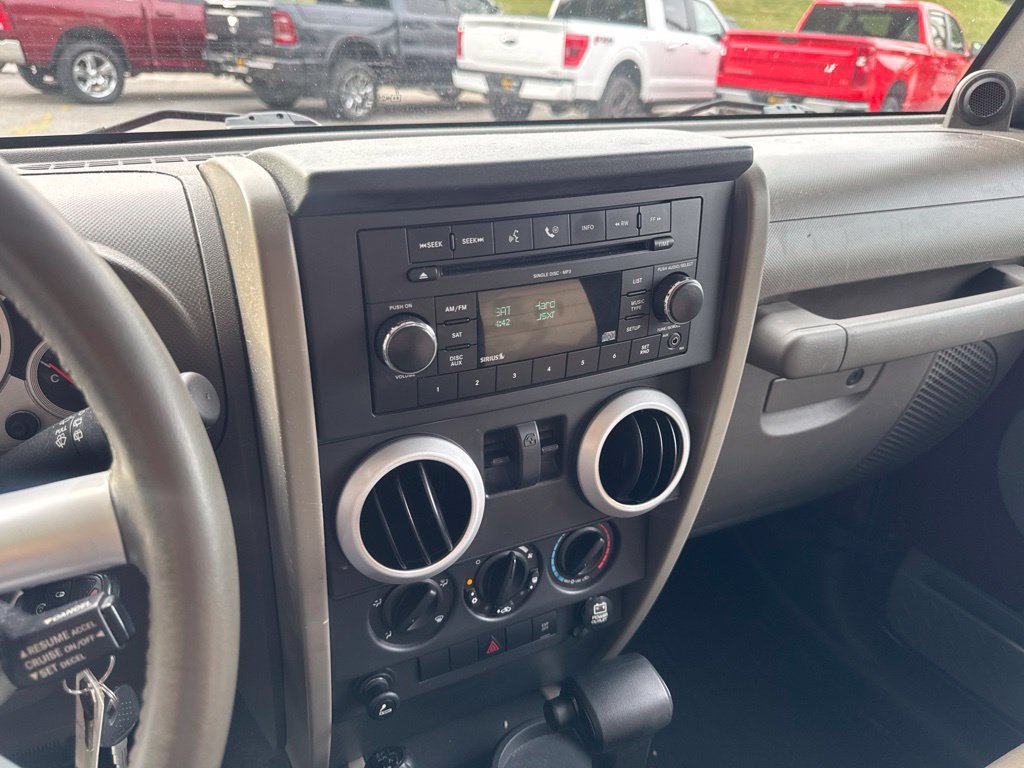 Used 2008 Jeep Wrangler Sahara w/ PWR Convenience Group AWD/4WD image 13