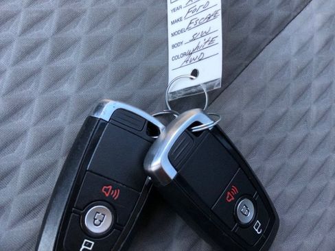 Used 2021 Ford Escape SE AWD/4WD image 38