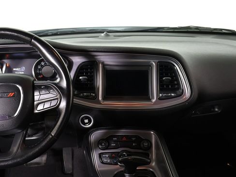 Used 2023 Dodge Challenger SXT image 30