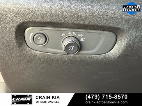 Used 2023 Chevrolet Traverse RS image 11