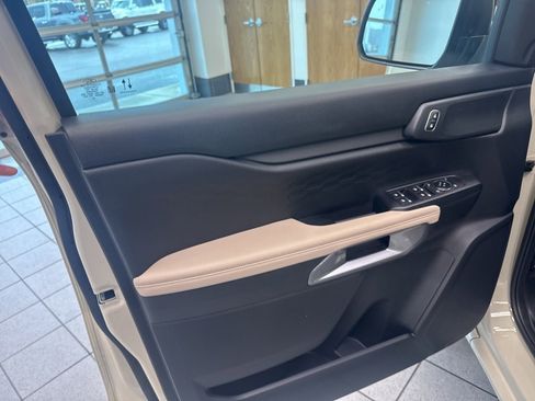 New 2025 Ford Ranger XLT w/ FX4 Off-Road Package image 11