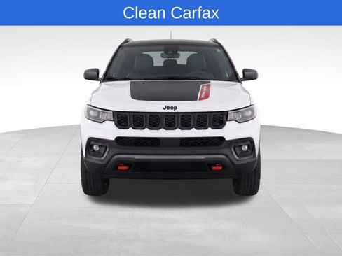 Used 2025 Jeep Compass Trailhawk AWD/4WD image 5