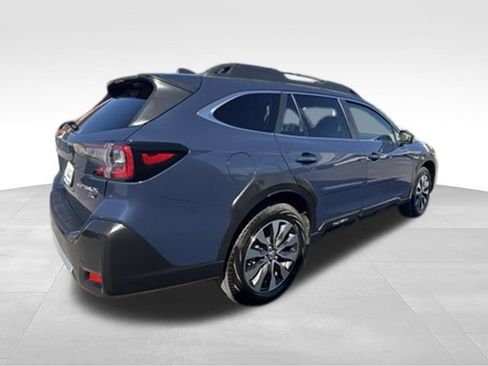 Used 2025 Subaru Outback Limited XT AWD/4WD image 7