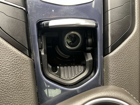 Used 2016 Porsche Panamera 4 Edition image 23