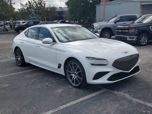 Used 2025 Genesis G70 2.5T RWD image 3