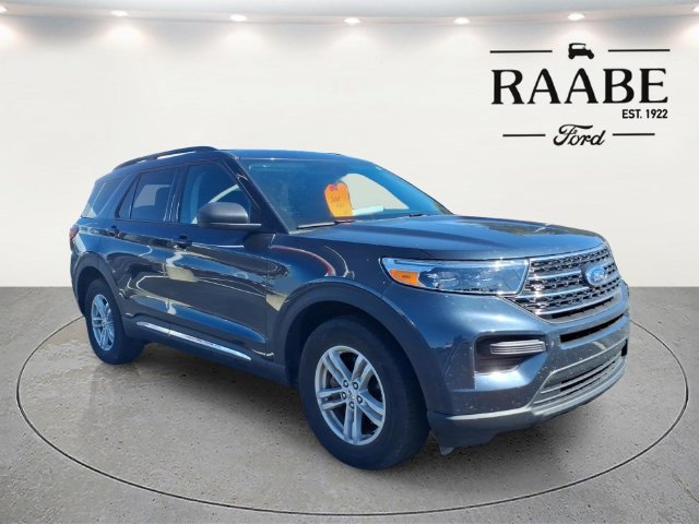 Used 2023 Ford Explorer XLT AWD/4WD image 7