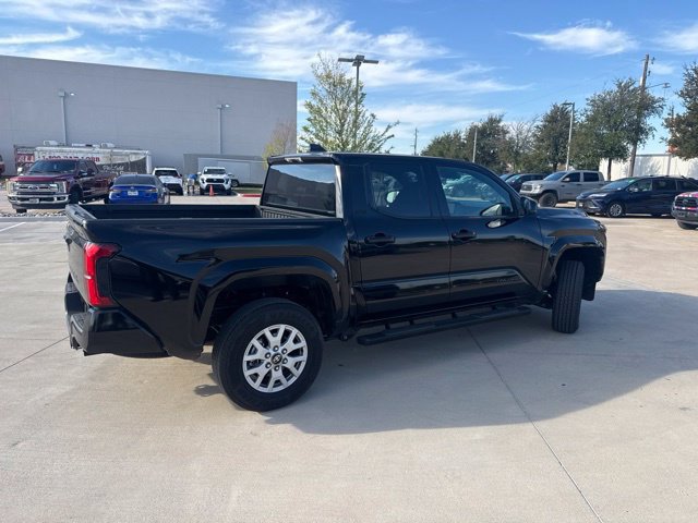 Used 2025 Toyota Tacoma SR5 AWD/4WD image 3