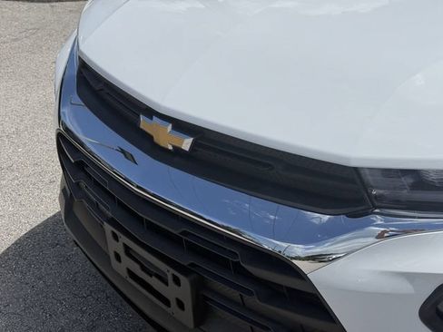 Used 2023 Chevrolet TrailBlazer LS AWD/4WD image 6