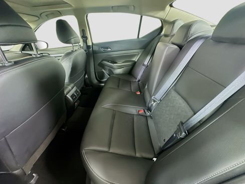 Used 2023 Nissan Altima 2.5 SL FWD image 27