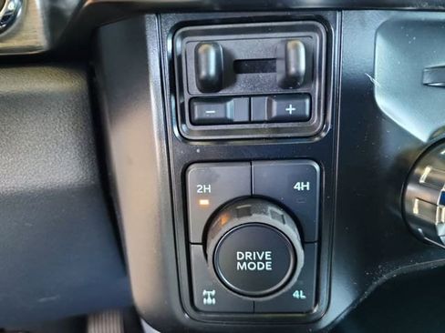 New 2025 Ford F250 Lariat w/ Lariat Ultimate Package image 23