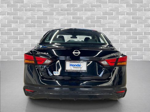 Used 2024 Nissan Altima 2.5 SV image 4