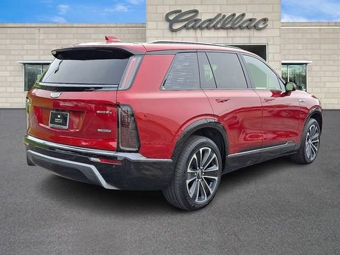 New 2026 Cadillac Vistiq Sport w/ LPO, Floor Liner Package image 3