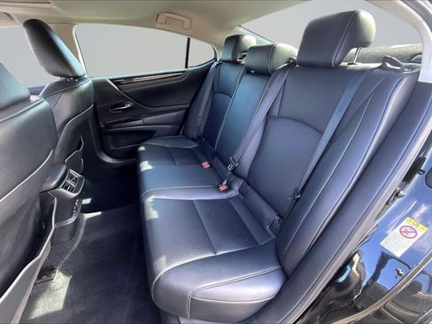 Used 2019 Lexus ES 350 w/ Premium Package FWD image 26