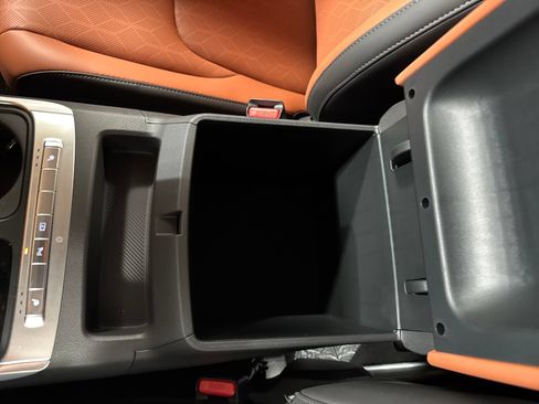 New 2026 Kia Carnival EX FWD image 21