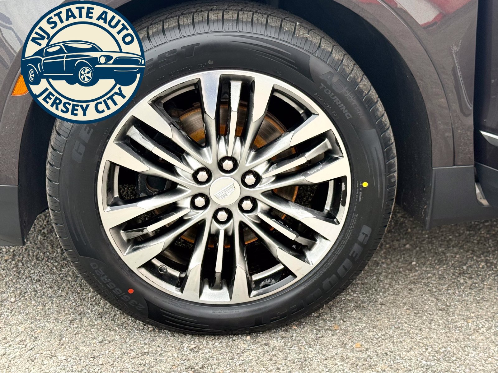 Used 2018 Cadillac XT5 Premium Luxury w/ Driver Assist Package AWD/4WD image 8