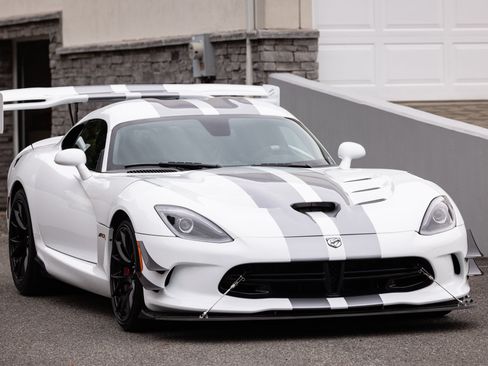 Used 2017 Dodge Viper ACR w/ Extreme Aero Package RWD image 11