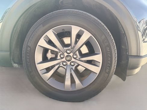 Certified 2023 Ford Explorer XLT w/ Equipment Group 202A image 33