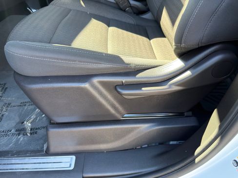 Used 2024 Chevrolet Silverado 2500 LT image 31