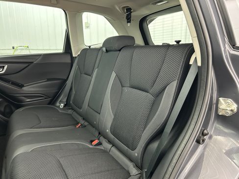 Used 2020 Subaru Forester Premium AWD/4WD image 29