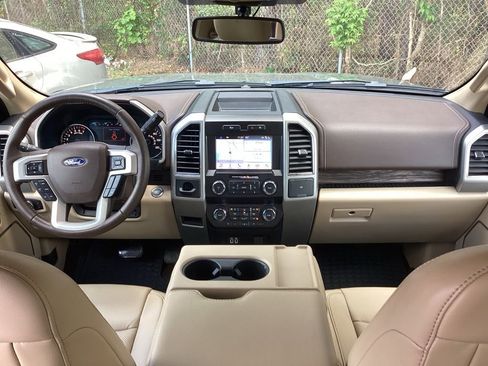 Used 2019 Ford F150 Lariat image 42