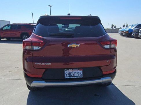 Used 2024 Chevrolet TrailBlazer LT w/ Convenience Package FWD image 7