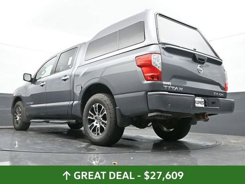 Used 2021 Nissan Titan SV w/ SV Convenience Package image 53