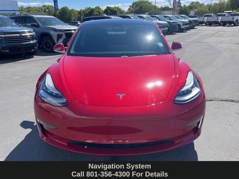 Used 2018 Tesla Model 3 Long Range AWD/4WD image 3