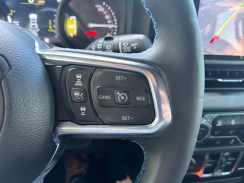 Used 2024 Jeep Wrangler High Altitude AWD/4WD image 29