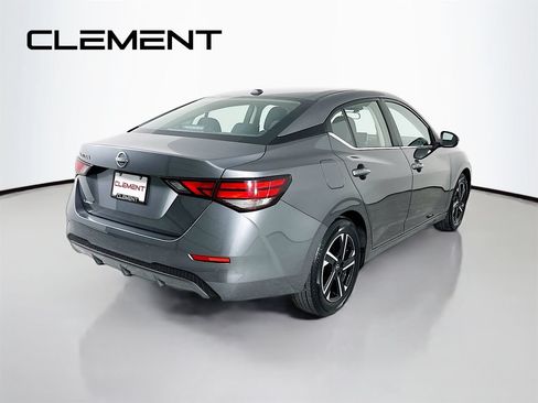 Used 2025 Nissan Sentra SV FWD image 7