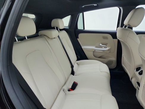 New 2026 Mercedes-Benz GLA 250 image 21