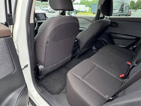 Used 2023 Nissan Rogue S AWD/4WD image 37