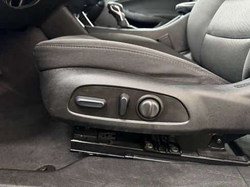 Used 2023 Chevrolet Malibu LT FWD image 14