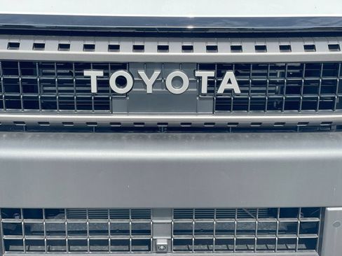 Used 2026 Toyota Land Cruiser AWD/4WD image 19