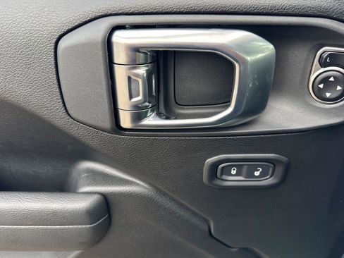 New 2026 Jeep Gladiator Sport image 8